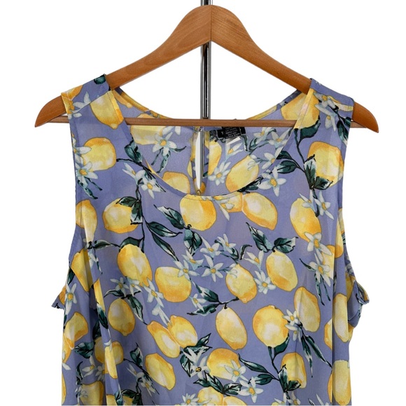 Torrid Lemon Print Sheer Sleeveless Twist Front Top size 1/1X - Picture 4 of 14
